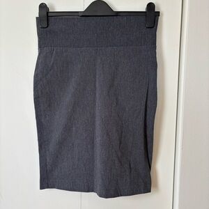 V&X High-Waisted Grey Skirt✨ Size S — 8/10